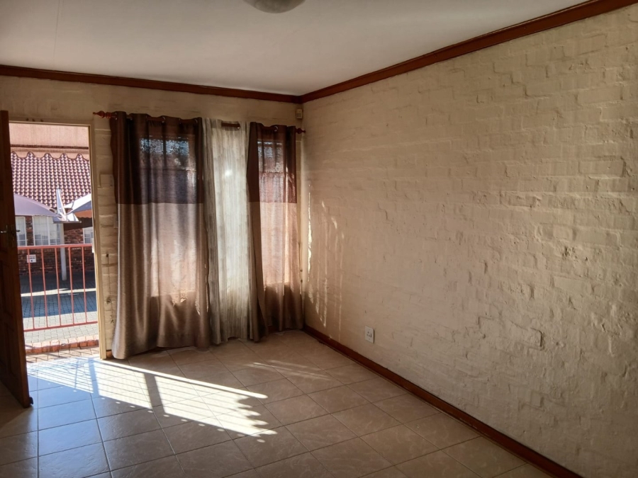 2 Bedroom Property for Sale in Pentagon Park Free State